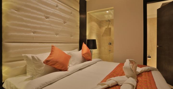 Una Smart Mandarin Panchkula Exterior photo